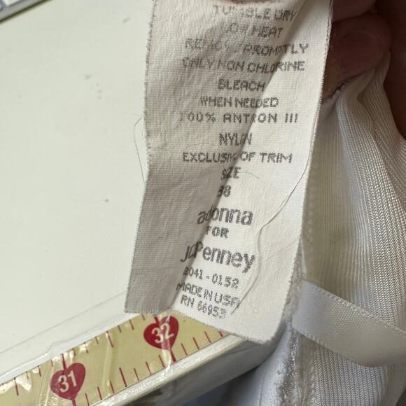Vintage Adonna Nylon Slip Cream With Lace Inset Trim Womens Sz 38 Large - Picture 5 of 5